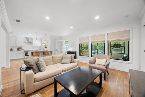Tiny photo for 5704 Trailridge DR, Austin, TX 78731 (MLS # 1102386)