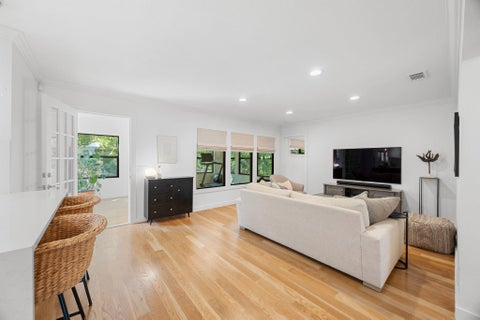 Tiny photo for 5704 Trailridge DR, Austin, TX 78731 (MLS # 1102386)