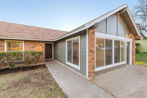 Tiny photo for 2311 Sheri Oak LN, Austin, TX 78748 (MLS # 2570219)