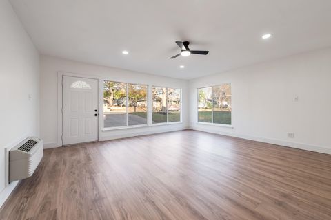 Tiny photo for 2311 Sheri Oak LN, Austin, TX 78748 (MLS # 2570219)