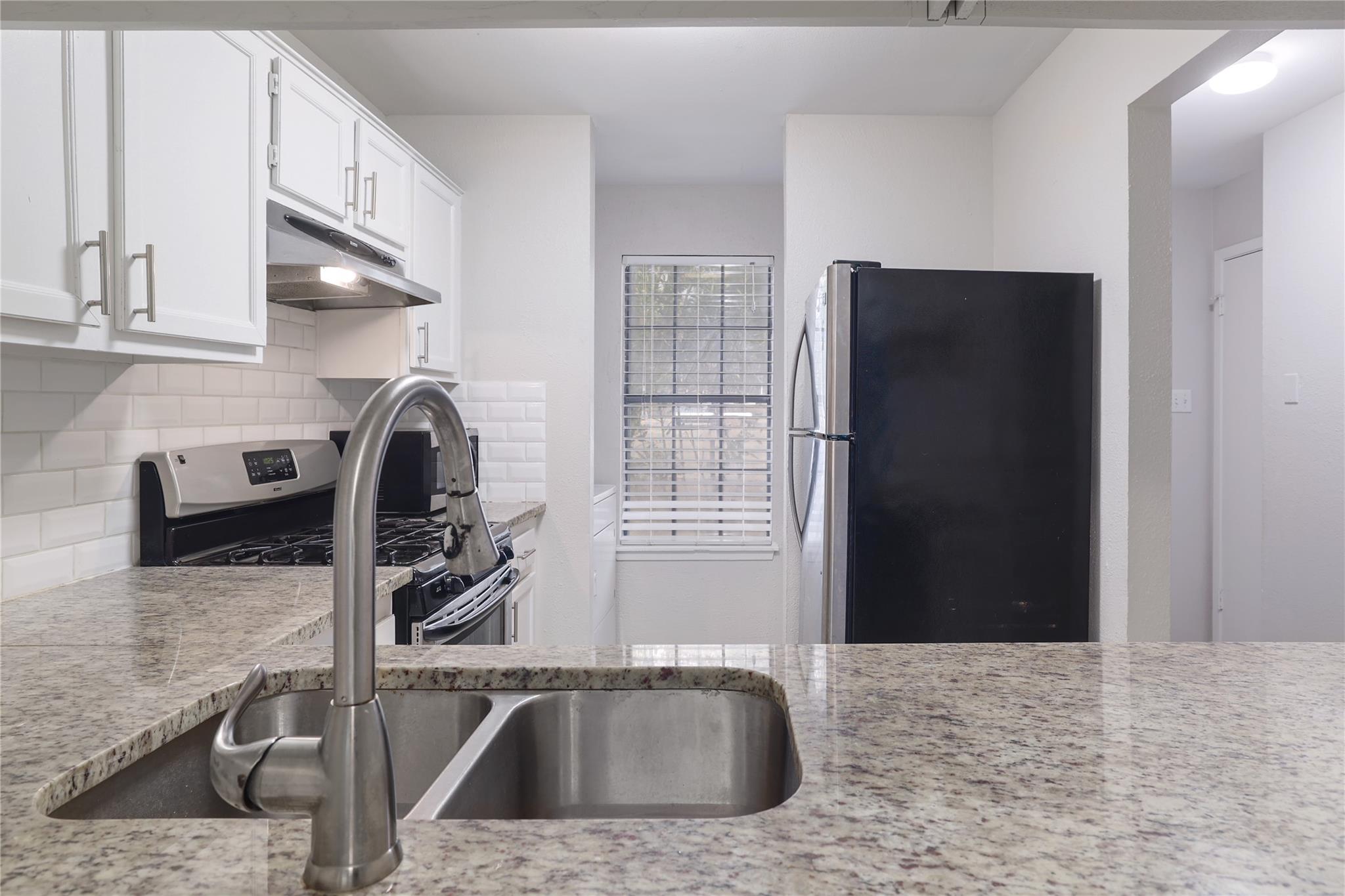 Austin, Texas 78753, United States, 2 Bedrooms Bedrooms, ,3 BathroomsBathrooms,Residential,Active,227405