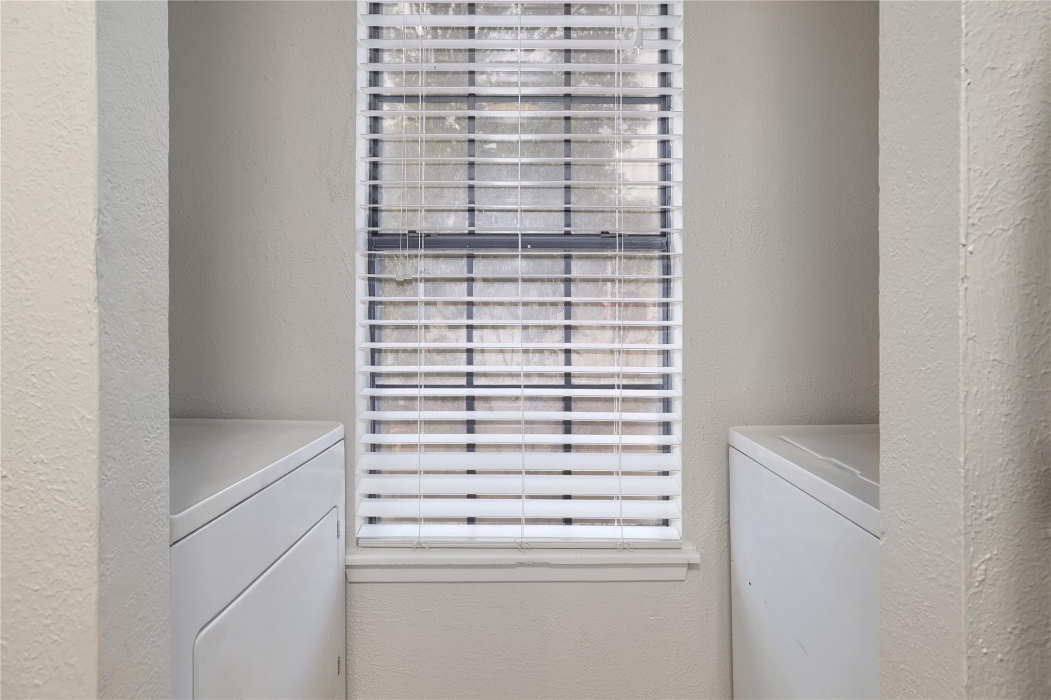 Austin, Texas 78753, United States, 2 Bedrooms Bedrooms, ,3 BathroomsBathrooms,Residential,Active,227405