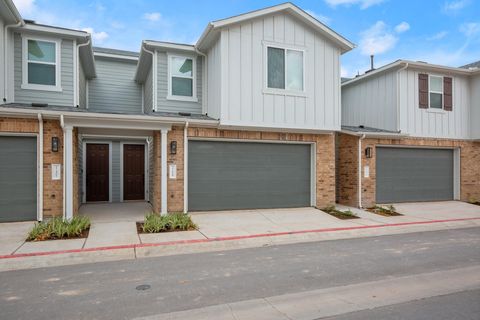 Photo of 17409 Homestead Haven Dr Dr, Bee Cave, TX 78738 (MLS # 3152564) Photo of 17409 Homestead Haven Dr Dr, Bee Cave, TX 78738 (MLS # 3152564)