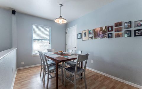 Tiny photo for 2104 New York Ave, Austin, TX 78702 (MLS # 5482844)