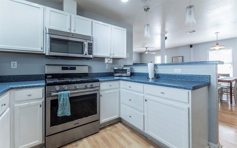 Tiny photo for 2104 New York Ave, Austin, TX 78702 (MLS # 5482844)