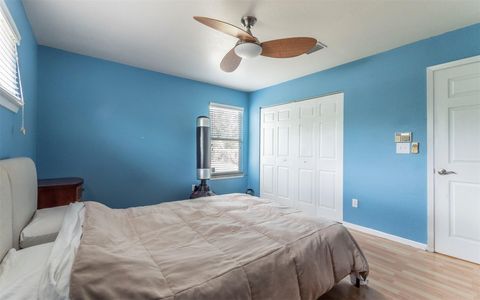 Tiny photo for 2104 New York Ave, Austin, TX 78702 (MLS # 5482844)