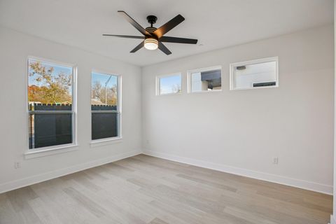 Tiny photo for 200 W 56th ST #2104, Austin, TX 78751 (MLS # 6736928)