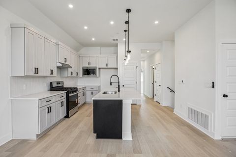 Tiny photo for 200 W 56th ST #2104, Austin, TX 78751 (MLS # 6736928)