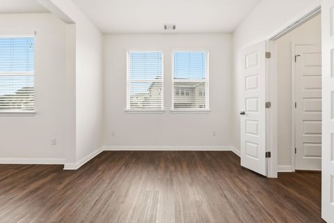 Tiny photo for 5701 Gerard DR, Austin, TX 78744 (MLS # 4197081)