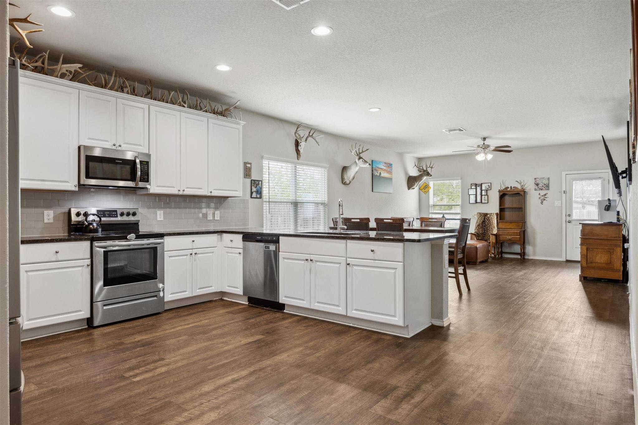Listing image 6