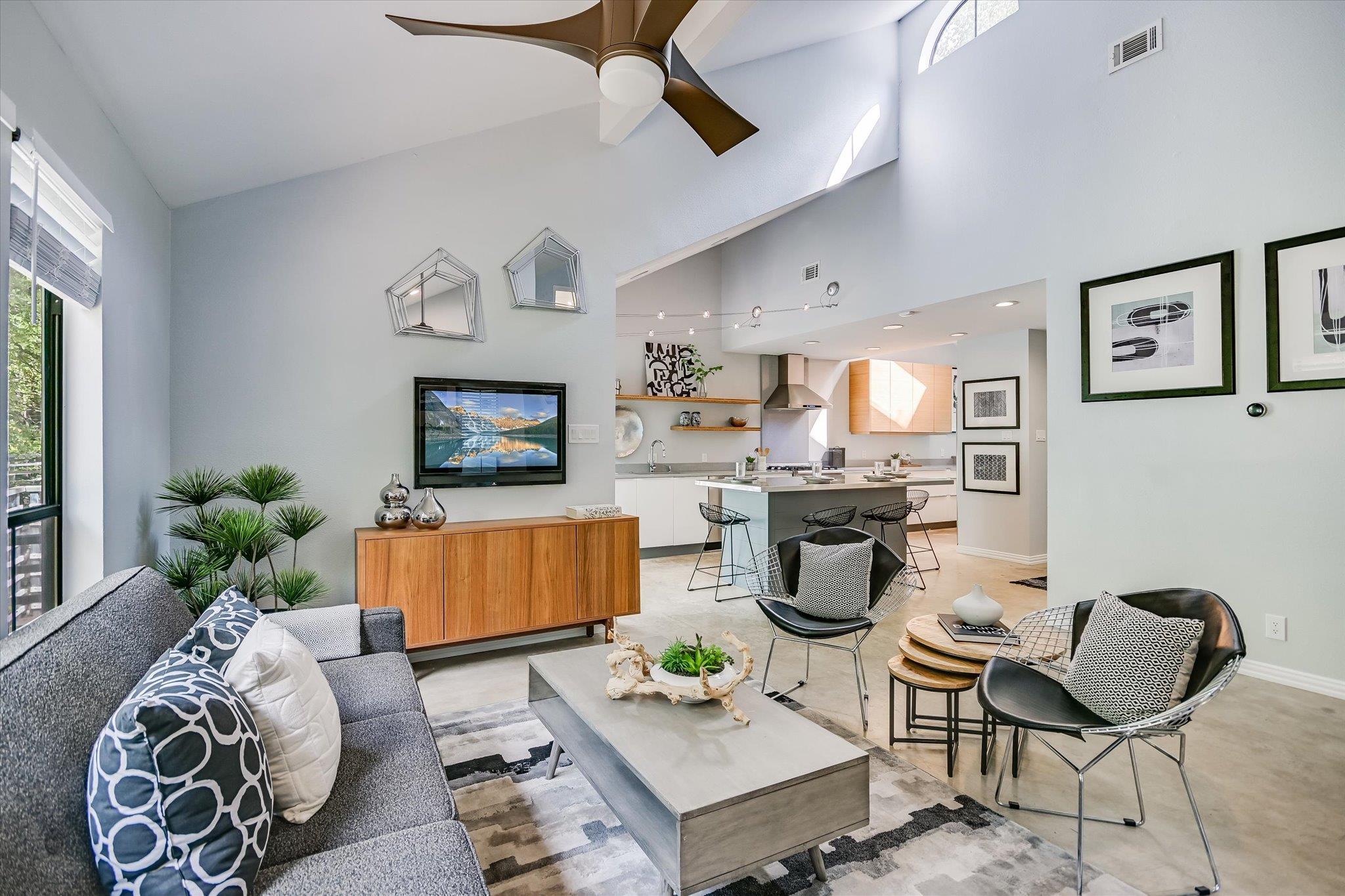 3408 Westside CV