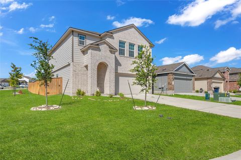 132 Bronco Billy DR Jarrell TX 76537