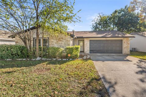 Photo of 903 E Logan ST E, Round Rock, TX 78664 (MLS # 6725699)