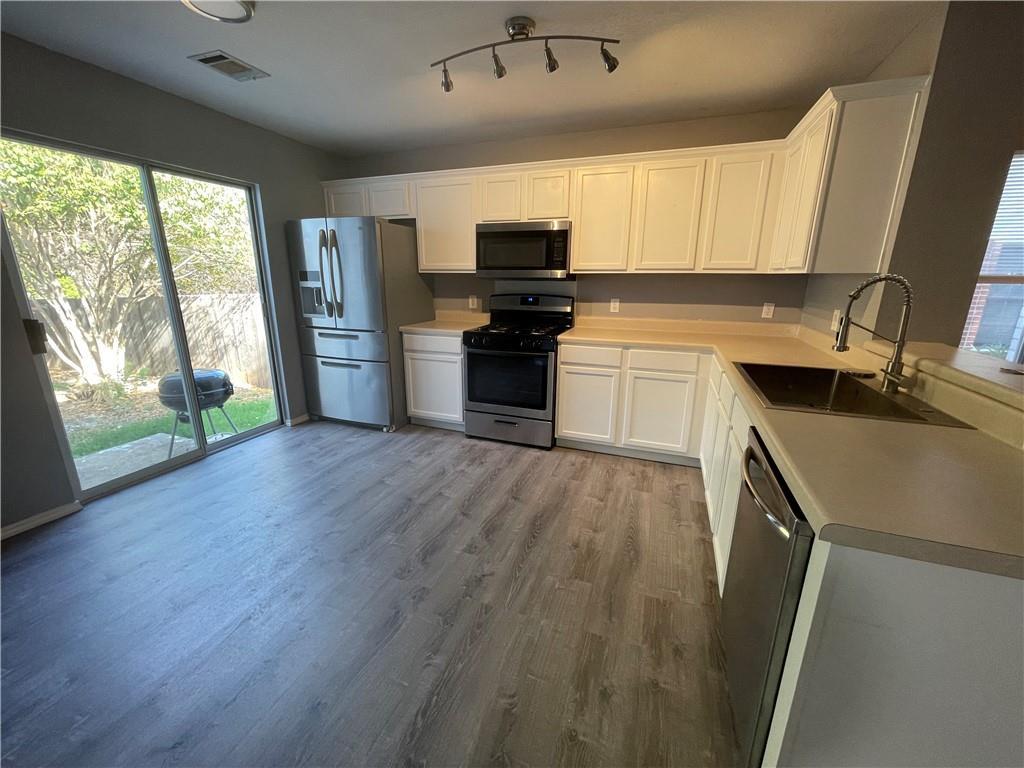 1007 Port Daniel DR