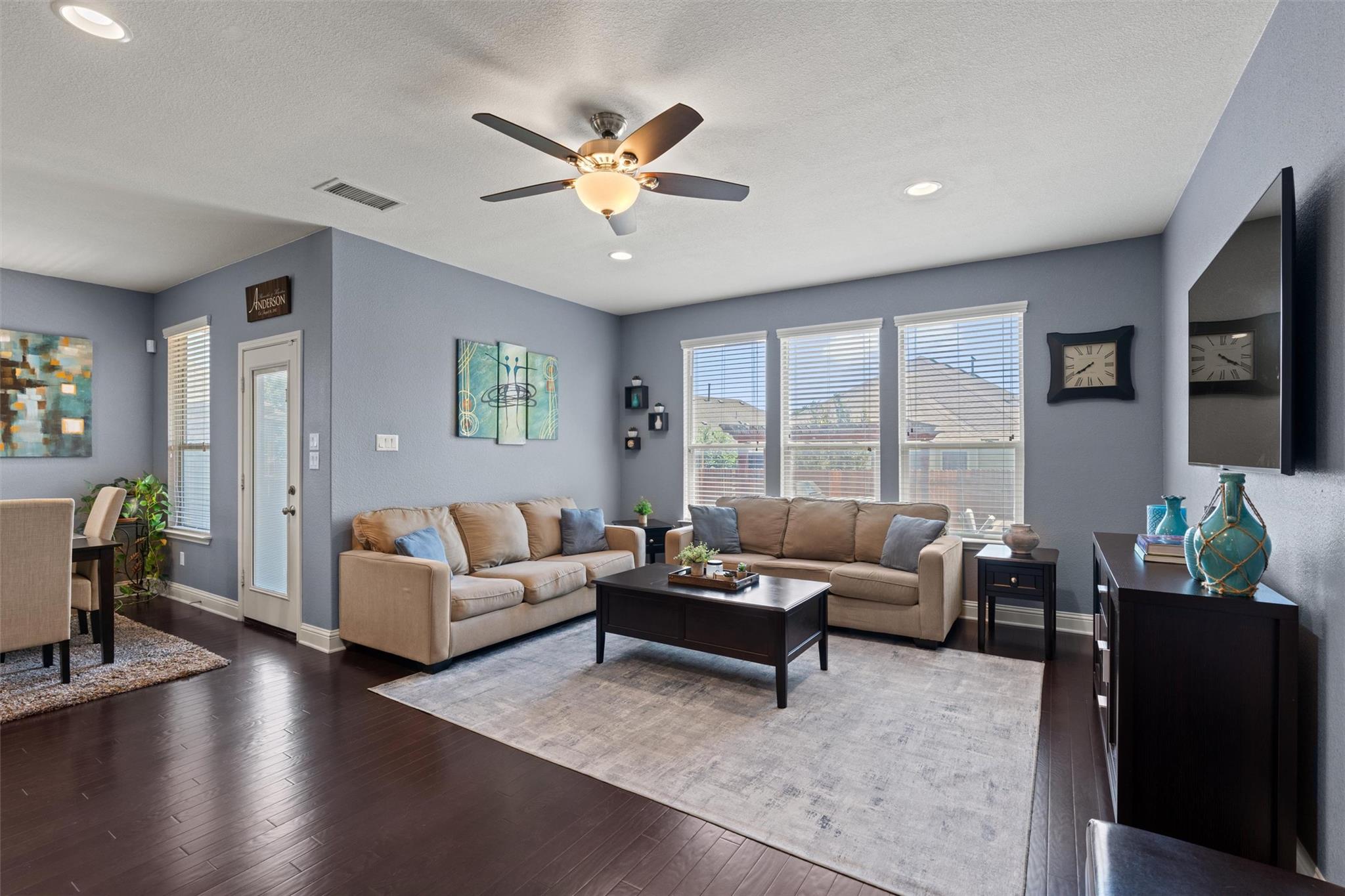 3504 Esperanza DR