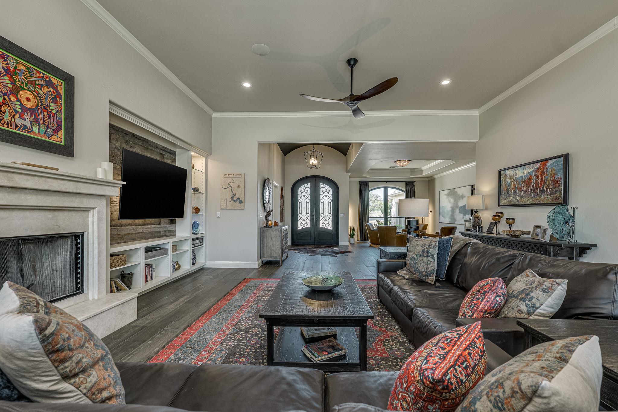 3012 Driftwood LN
