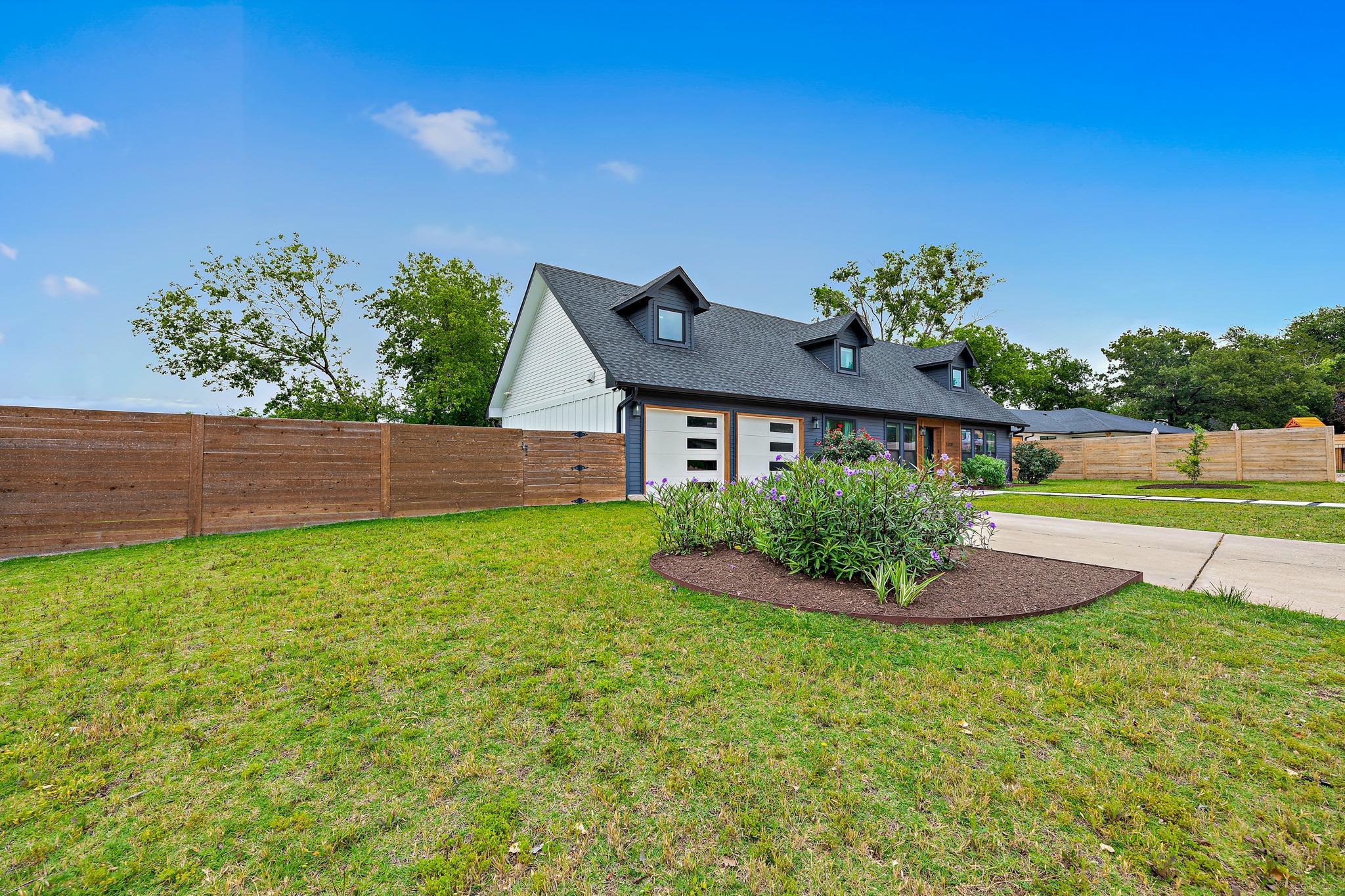 5700 Sutherlin RD