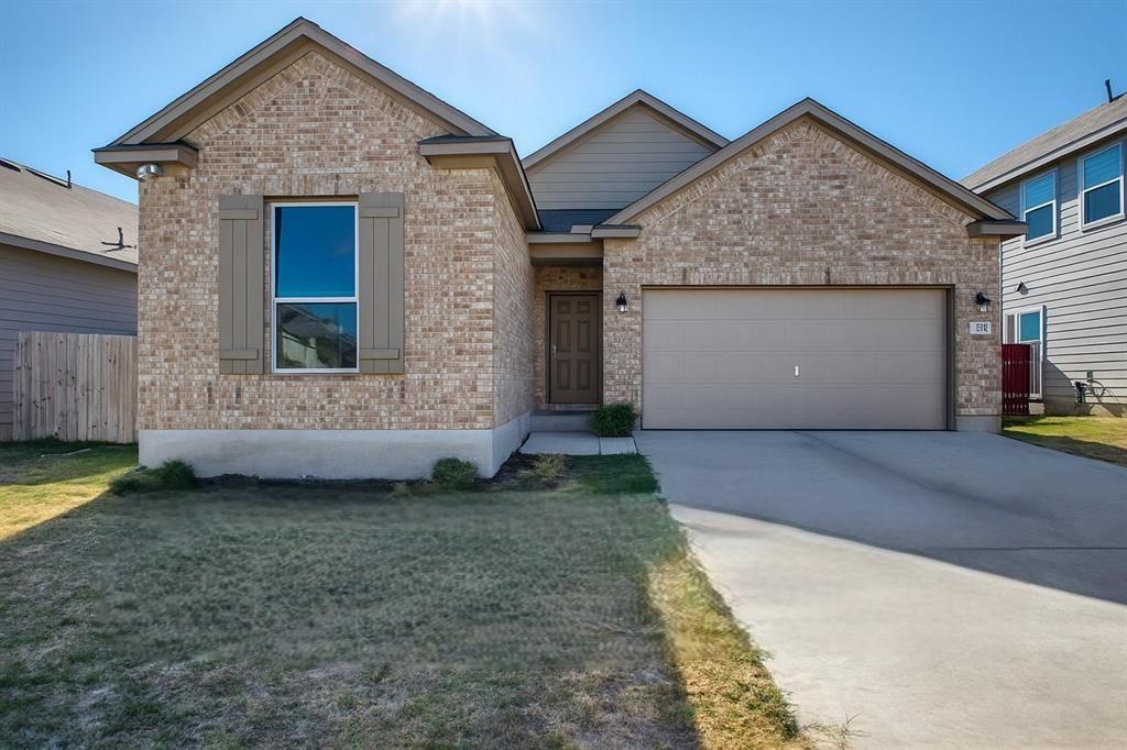 Photo of 211 Pitkin DR, Lockhart, TX 78644 (MLS # 7368383)