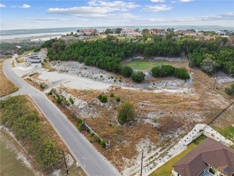 Photo of 3519 Shoreline DR, Harker Heights, TX 76548 (MLS # 8155007)