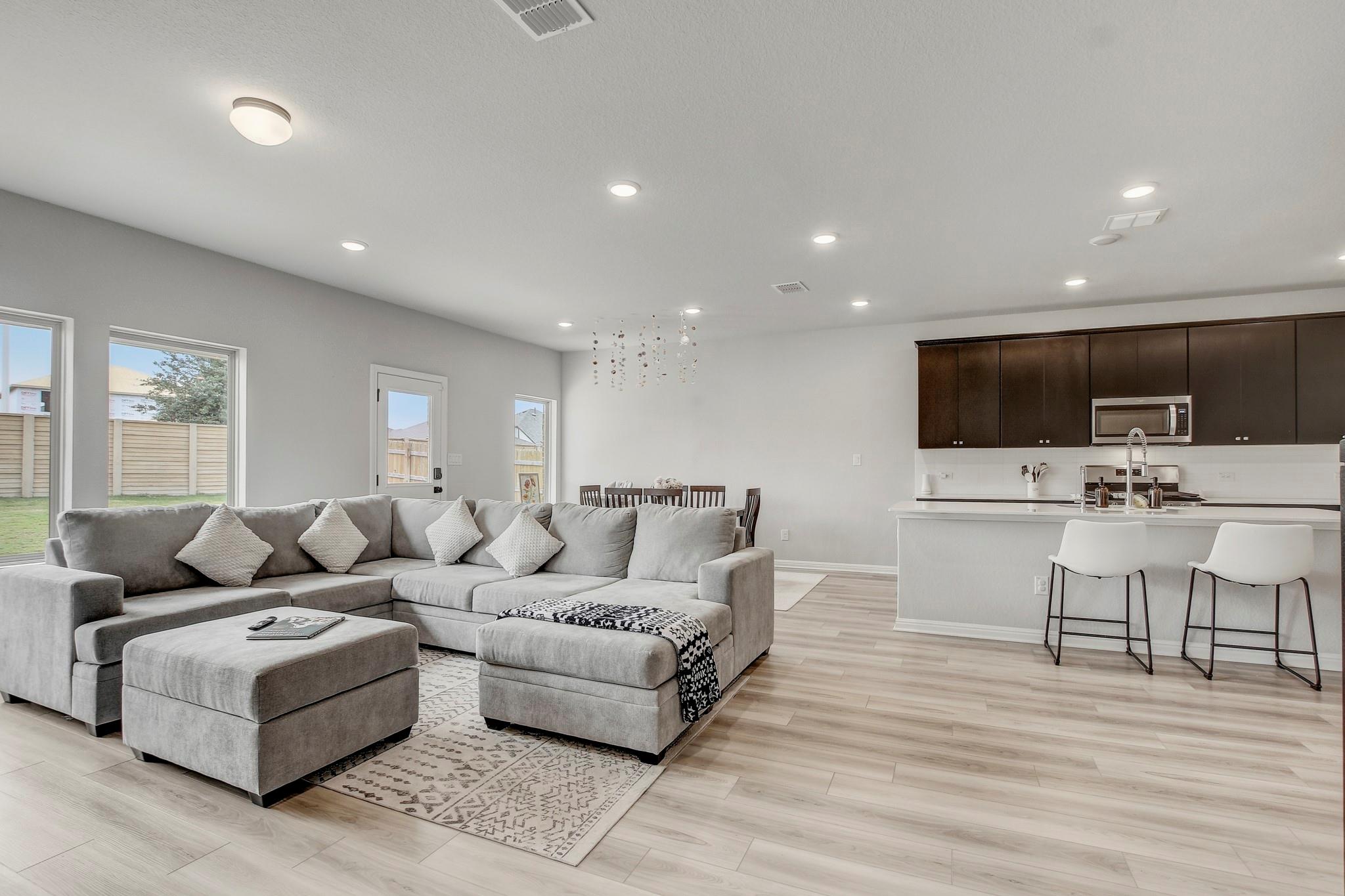 13117 Alamito Creek TRL
