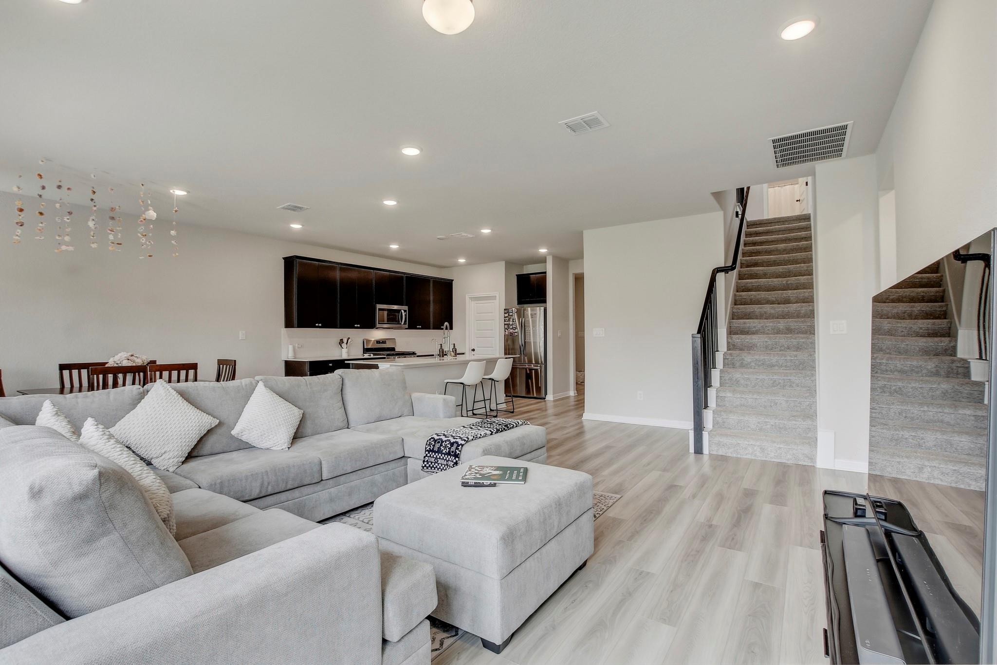 13117 Alamito Creek TRL