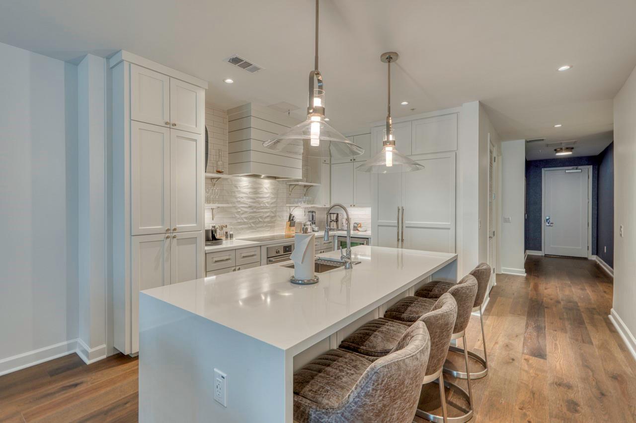 90 Island DR 7303