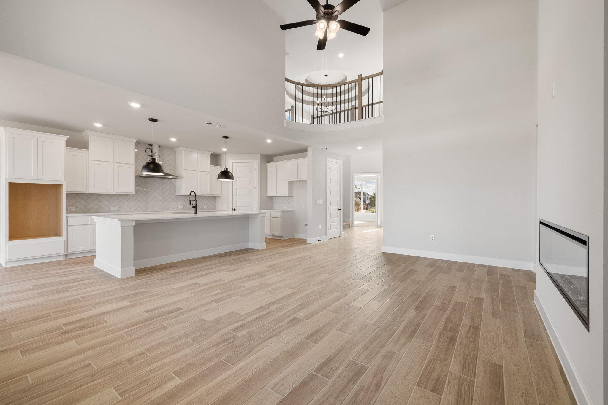 213 Horsemint LN