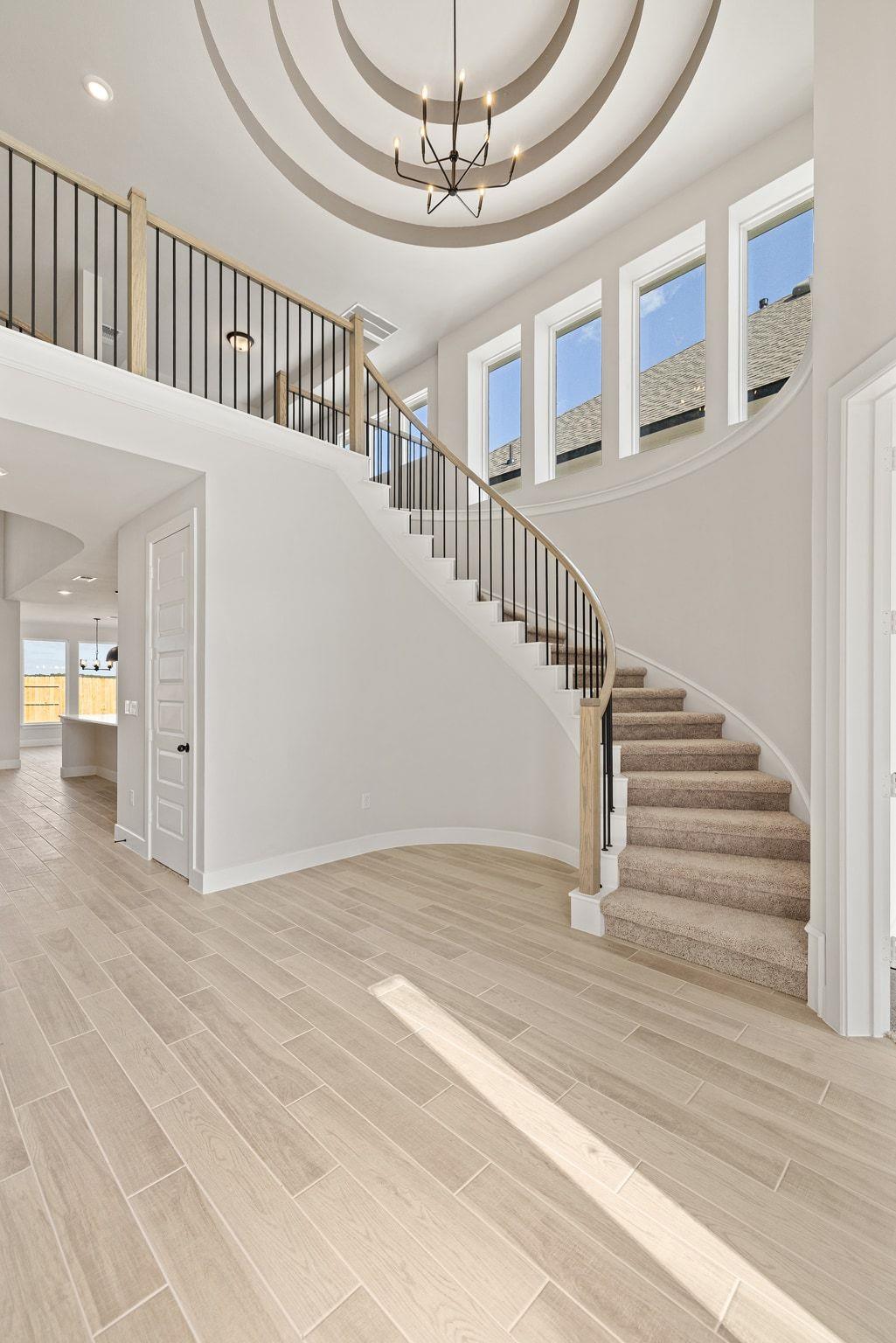 213 Horsemint LN