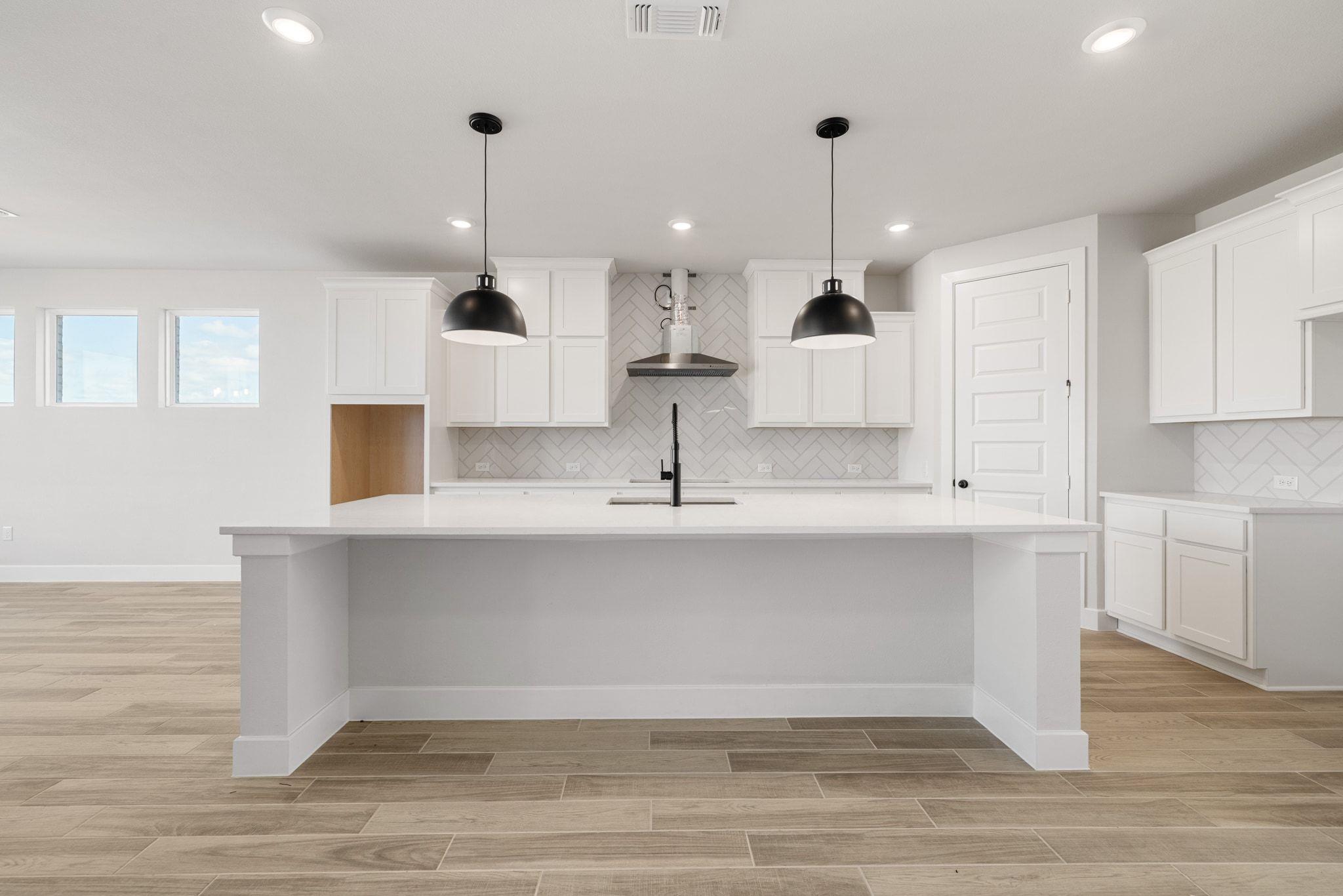 213 Horsemint LN