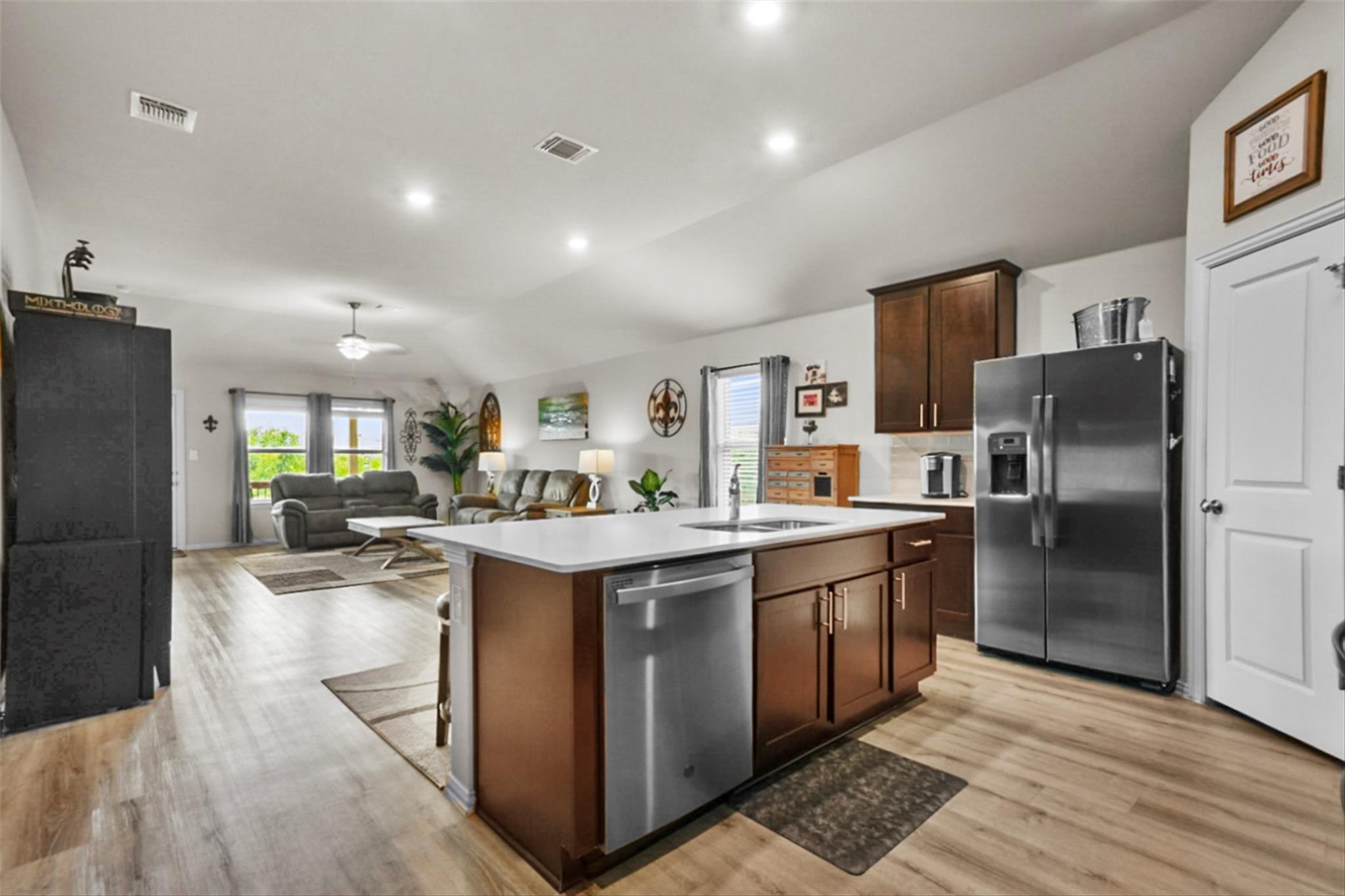 320 Bright Star LN