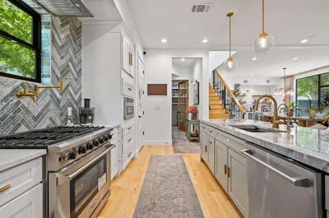 Photo of 7810 Hardy DR, Austin, TX 78757 (MLS # 8243170)