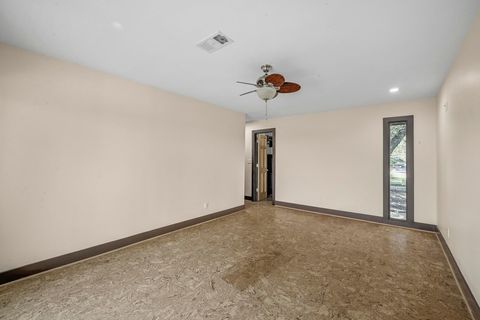 Tiny photo for 2204 Spring Creek DR, Austin, TX 78704 (MLS # 3435826)