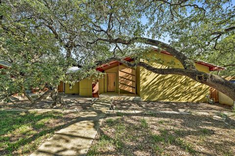 2204 Spring Creek DR Austin TX 78704