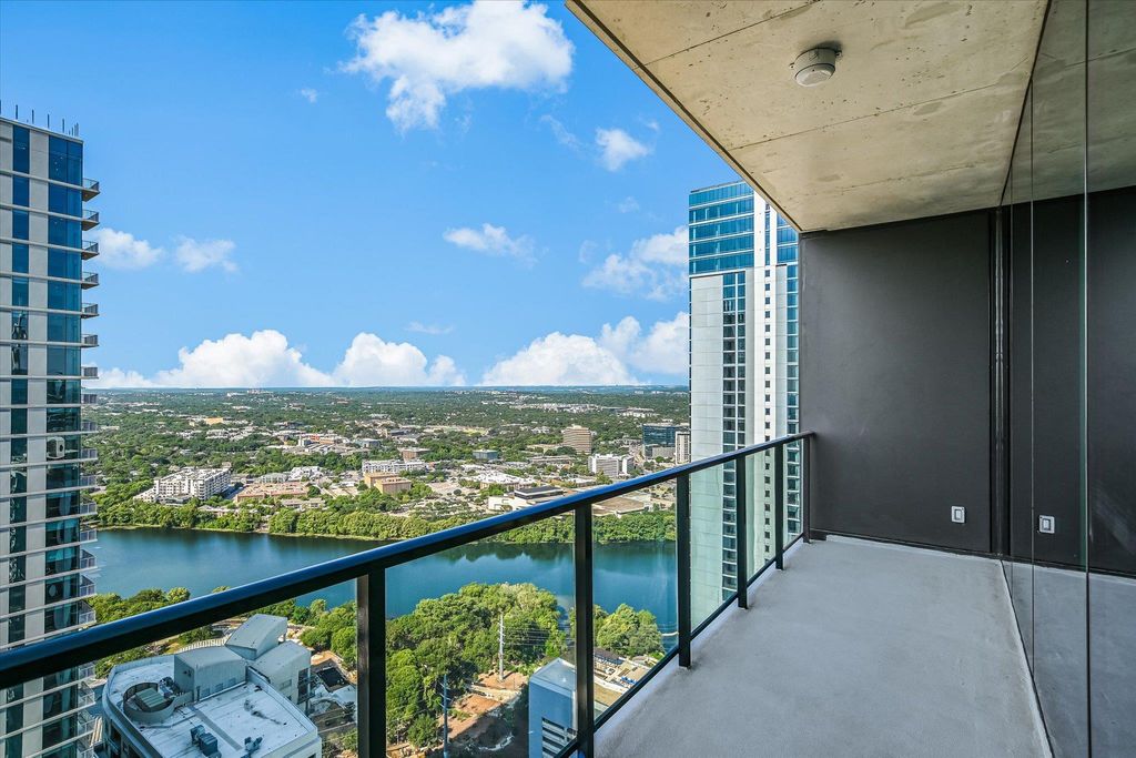 Photo of 610 Davis ST #3801, Austin, TX 78701 (MLS # 1037217)