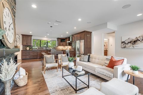 Tiny photo for 2502 Spring Creek DR, Austin, TX 78704 (MLS # 3513687)