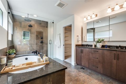 Tiny photo for 2502 Spring Creek DR, Austin, TX 78704 (MLS # 3513687)