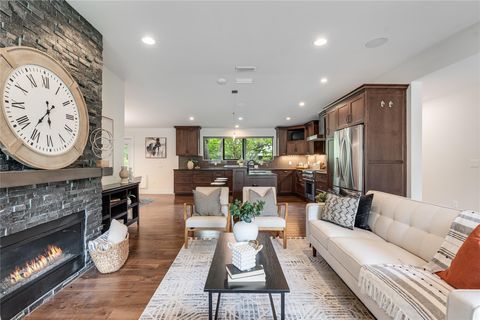 Tiny photo for 2502 Spring Creek DR, Austin, TX 78704 (MLS # 3513687)