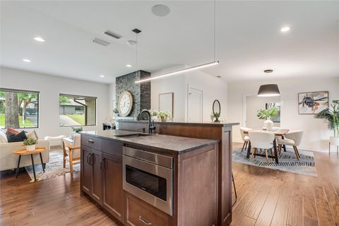 Tiny photo for 2502 Spring Creek DR, Austin, TX 78704 (MLS # 3513687)