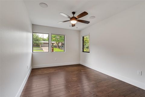 Tiny photo for 2502 Spring Creek DR, Austin, TX 78704 (MLS # 3513687)