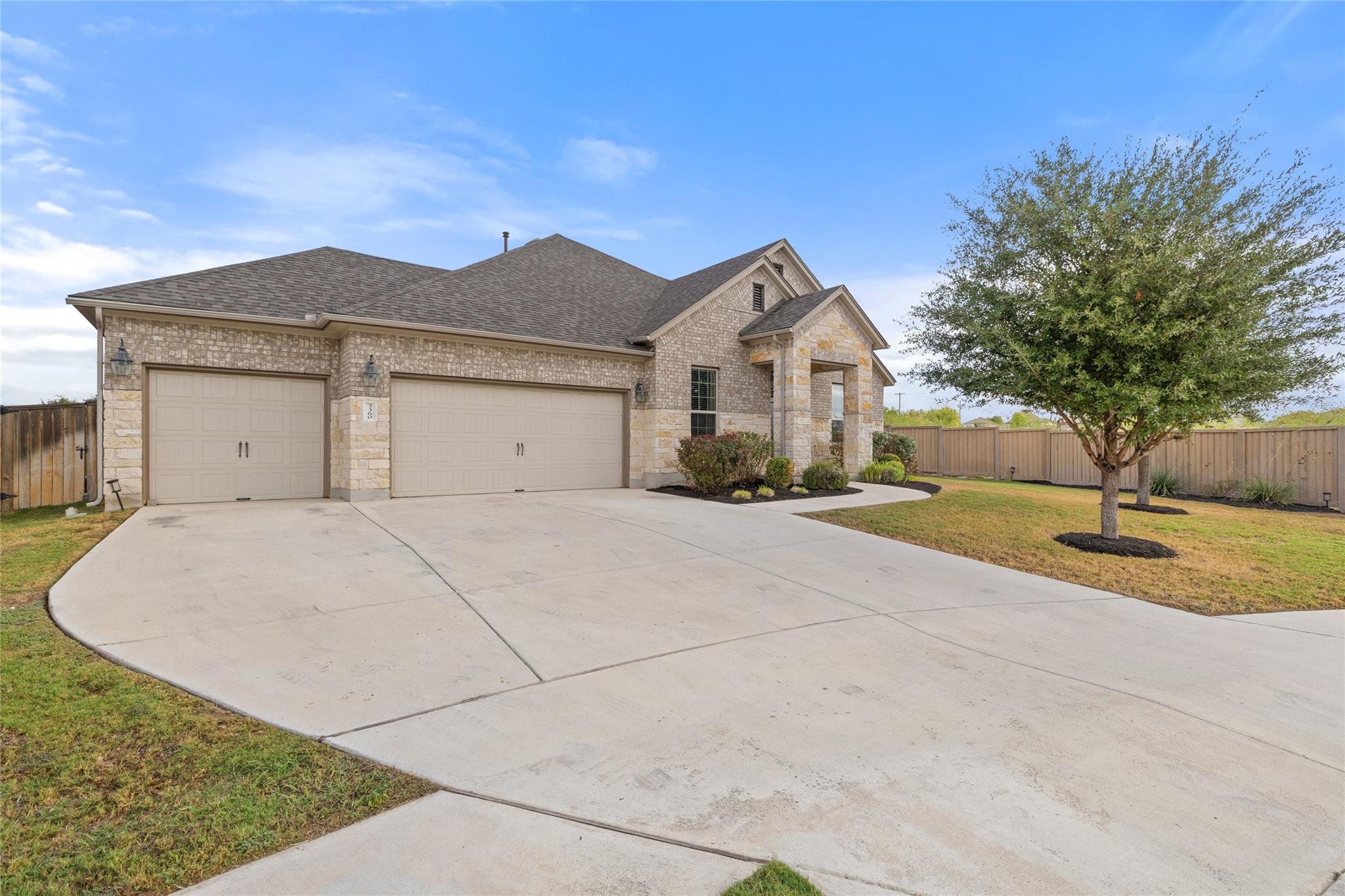 3360 Amerigo PL