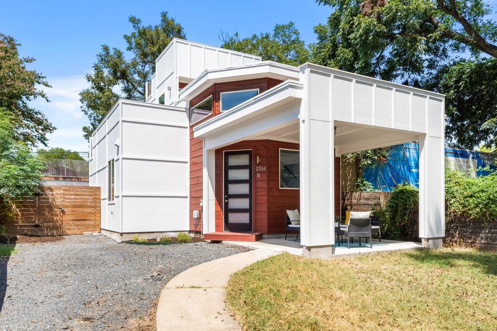 Photo of 2514 E 4th ST #B, Austin, TX 78702 (MLS # 5898728)