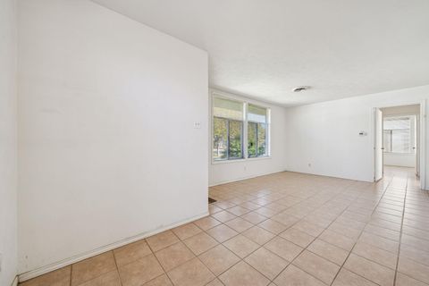 Tiny photo for 1611 Cloverleaf DR, Austin, TX 78723 (MLS # 8082245)