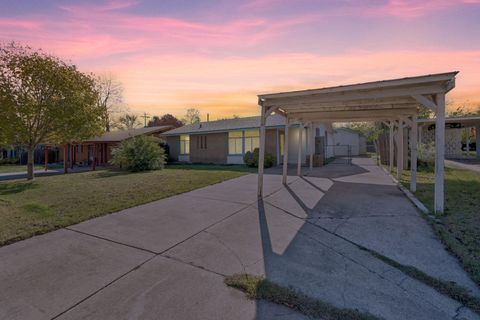 Tiny photo for 1611 Cloverleaf DR, Austin, TX 78723 (MLS # 8082245)