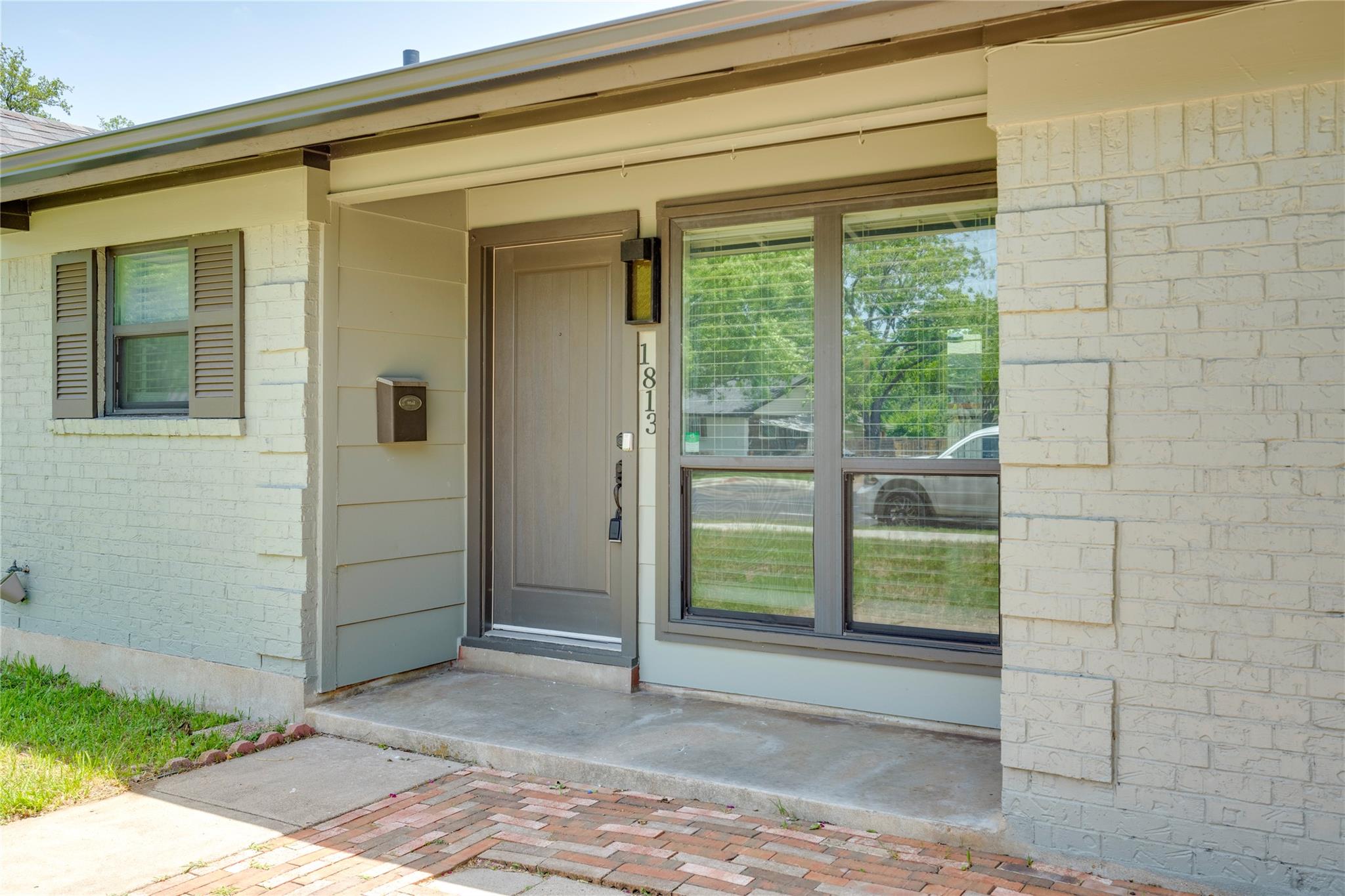 1813 Ohlen RD