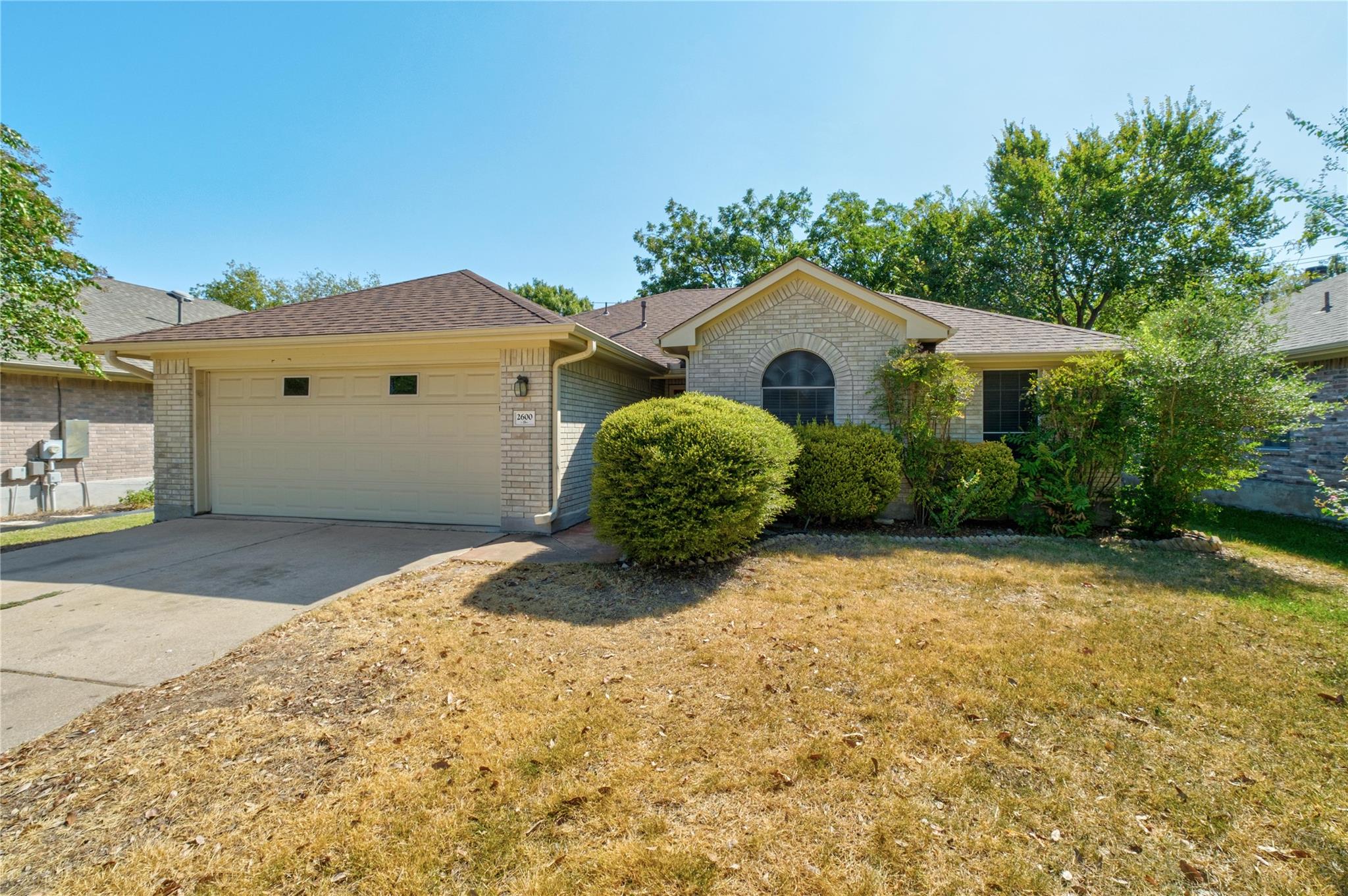 2600 Willow WAY