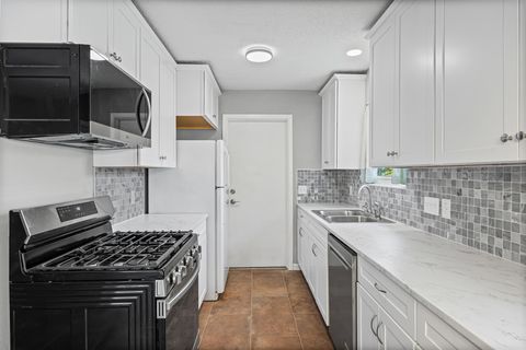 Tiny photo for 1206 S Trace DR, Austin, TX 78745 (MLS # 8313764)