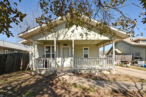 Photo of 6901 Frontera TRL, Austin, TX 78741 (MLS # 6072375)