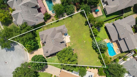 Tiny photo for 12804 Wooded Lake CT, Austin, TX 78732 (MLS # 9174981)