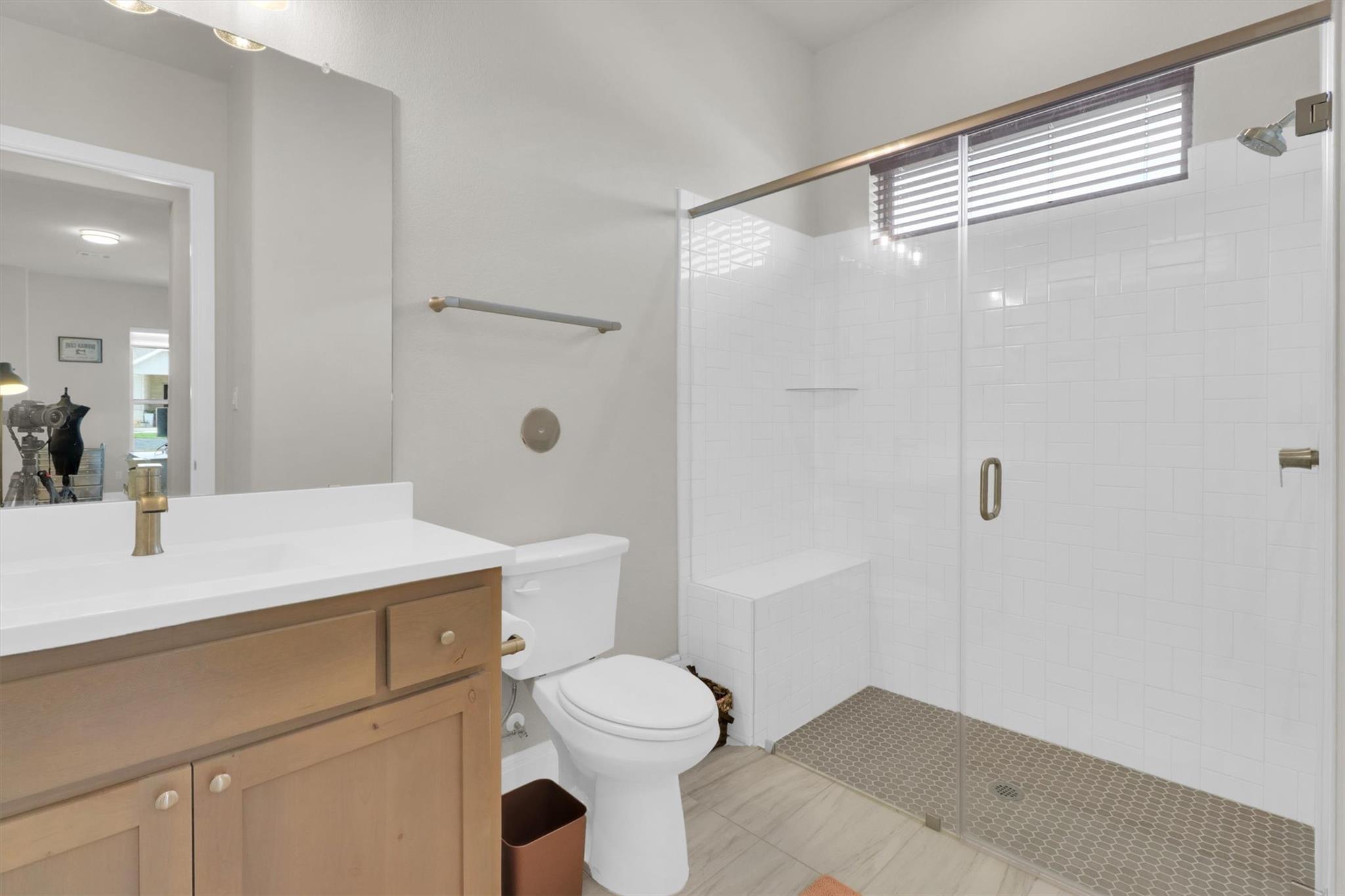 138 Evelyn CT