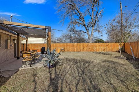 Tiny photo for 8001 Camden DR, Austin, TX 78757 (MLS # 3436991)